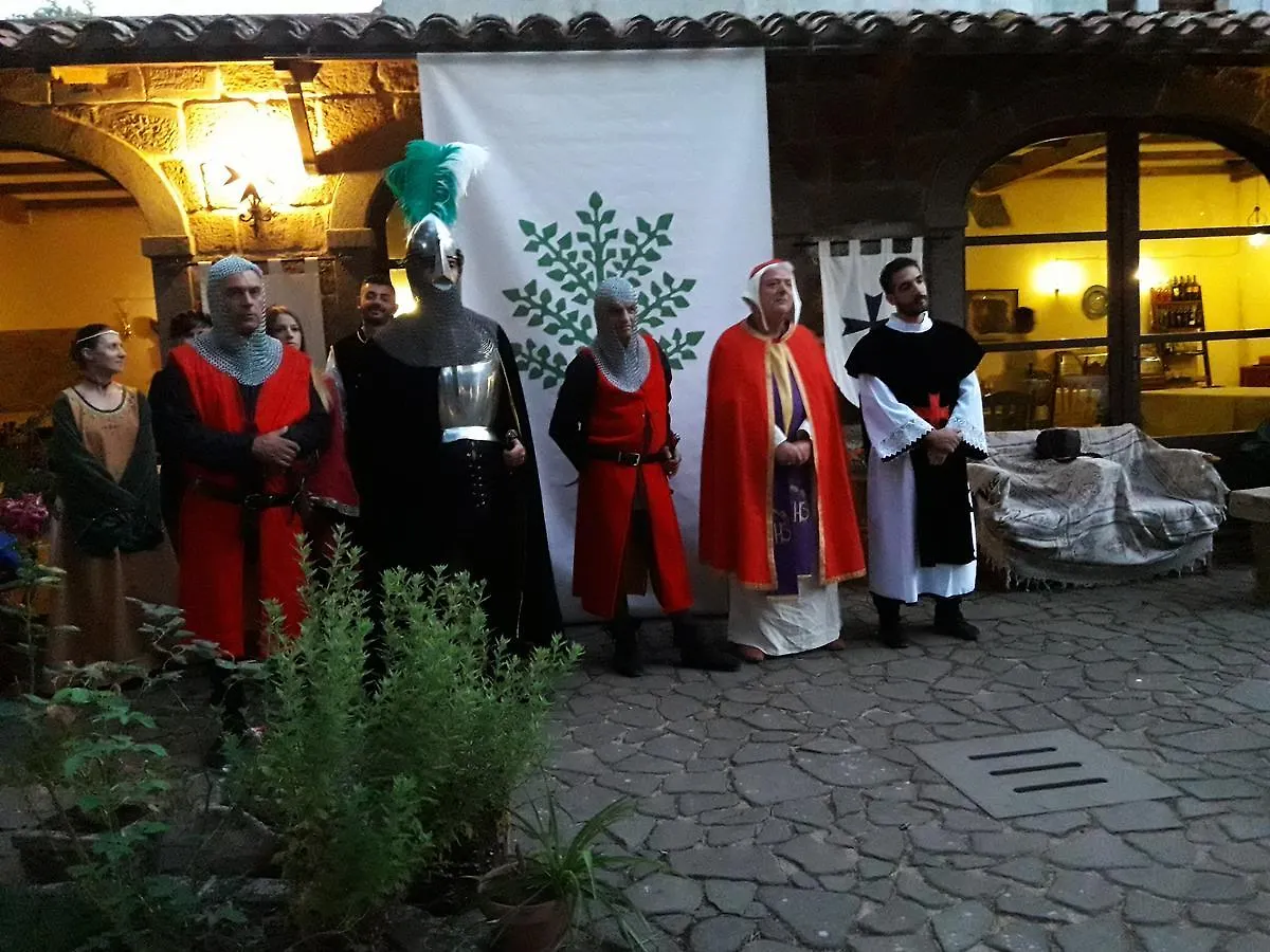 فندق سانتو لوسورغيوفي  Eremo Del Cavaliere بيت ضيافة